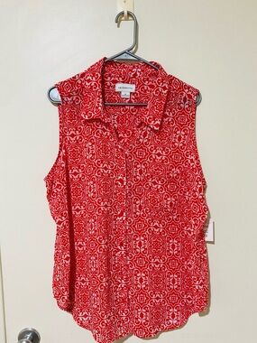 NWT Liz Claiborne SIZE XL Red and White Sleeveless Collared Button-Front Blouse